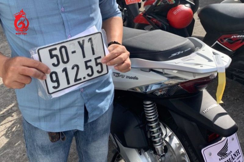 bien-so-xe-50-tphcm-que-kinh-dich-noi-gi-2